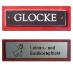 Schild Glocke und Leinenpflicht